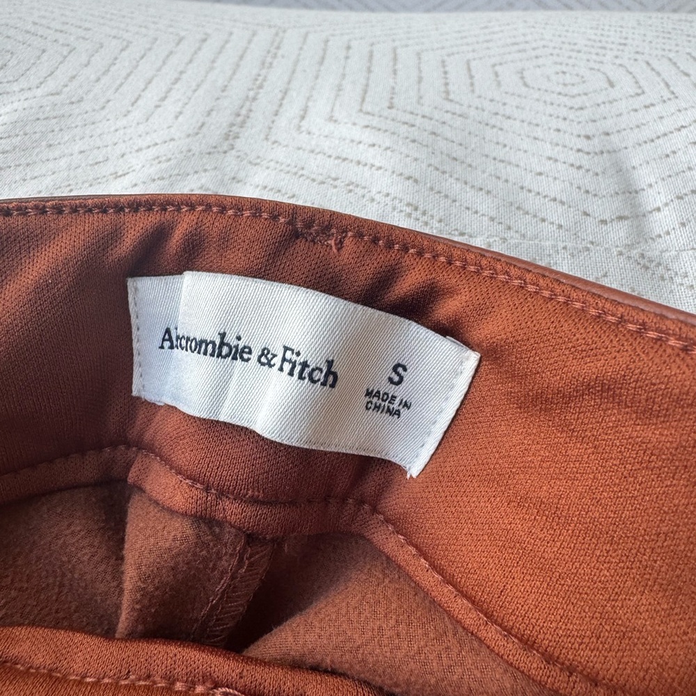 Abercrombie & Fitch Rust Orange /Brawn long shorts small